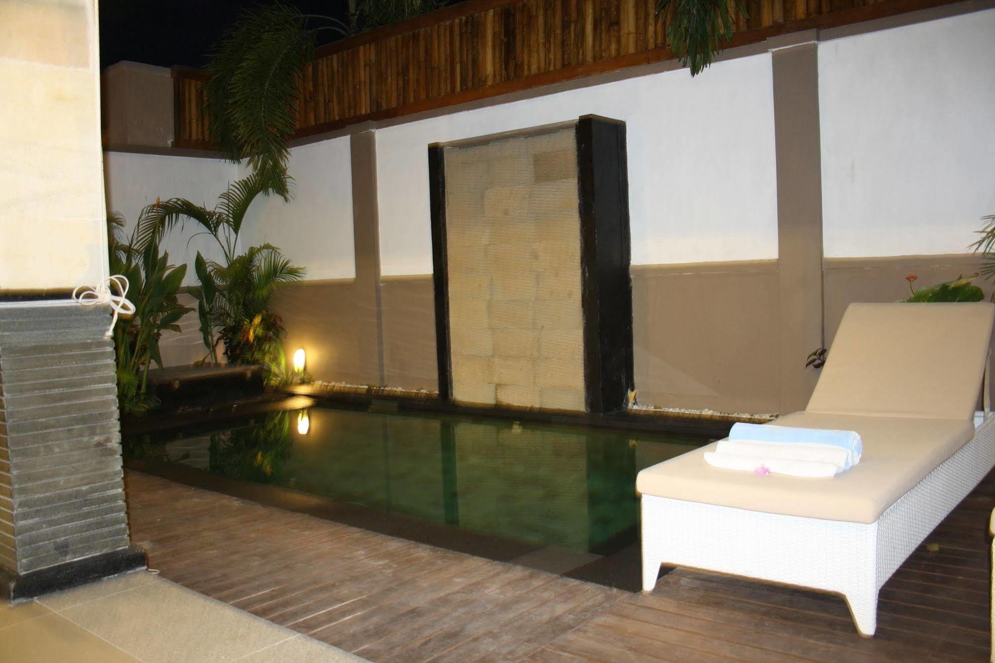Gili Pearl Three Bedroom Villa Gili Trawangan Exterior foto
